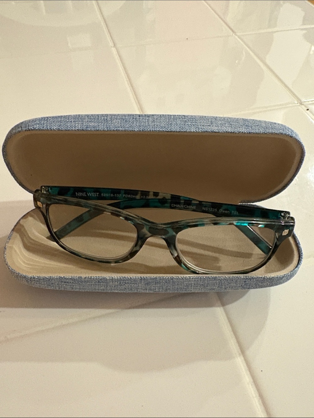 Nine West Gwen Green-Blue 2.5 Tortoiseshell Reading Glasses with Case NEW